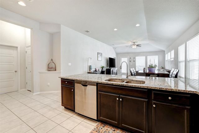 281 Gaida LOOP, Georgetown, TX 78628