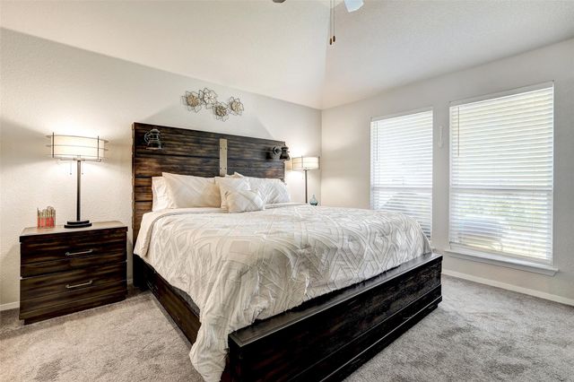 281 Gaida LOOP, Georgetown, TX 78628