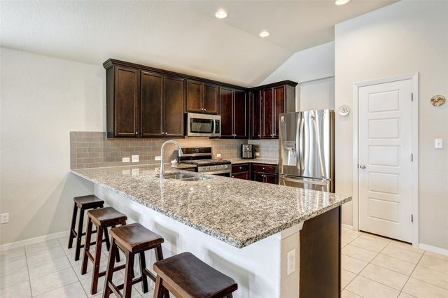 281 Gaida LOOP, Georgetown, TX 78628