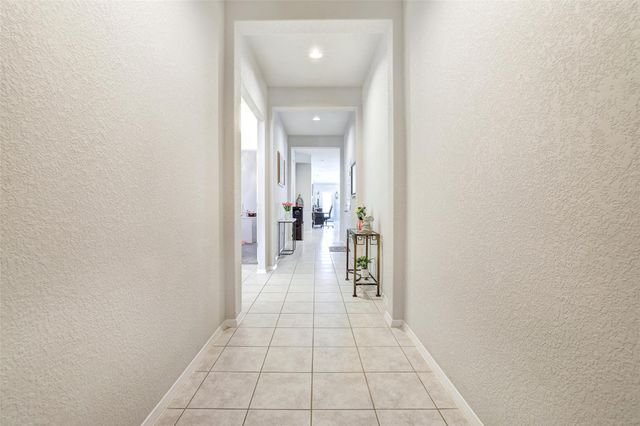 281 Gaida LOOP, Georgetown, TX 78628