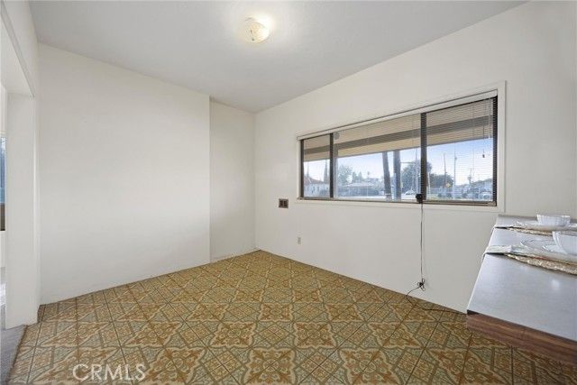 240 S Real, Bakersfield, CA 93309