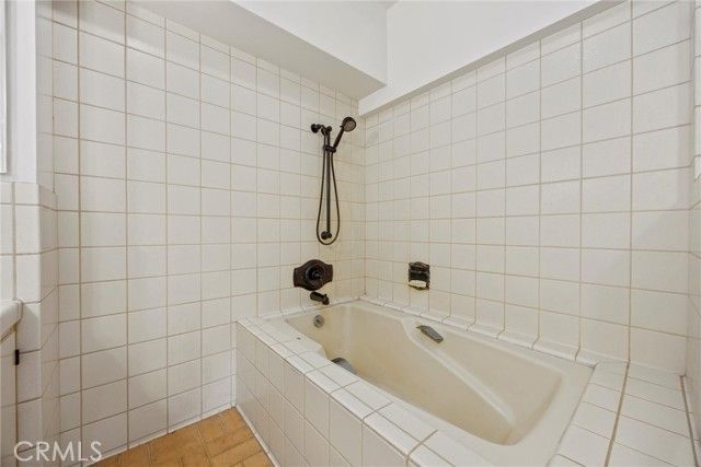 240 S Real, Bakersfield, CA 93309