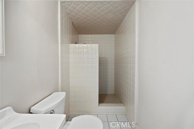 240 S Real, Bakersfield, CA 93309