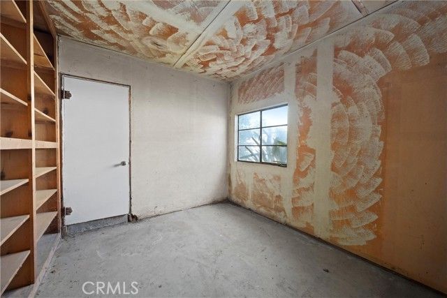 240 S Real, Bakersfield, CA 93309