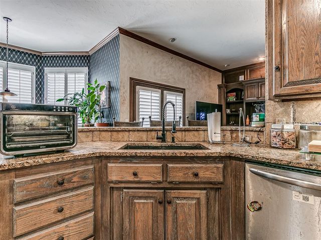 6716 NW 109th Street, Oklahoma City, OK 73162
