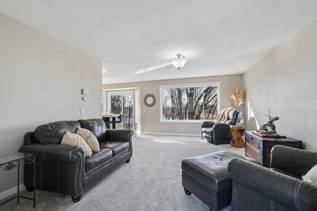 363 Geranium Drive, Watertown, MN 55388