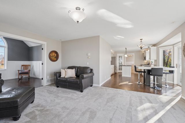 363 Geranium Drive, Watertown, MN 55388