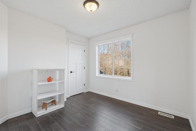 363 Geranium Drive, Watertown, MN 55388