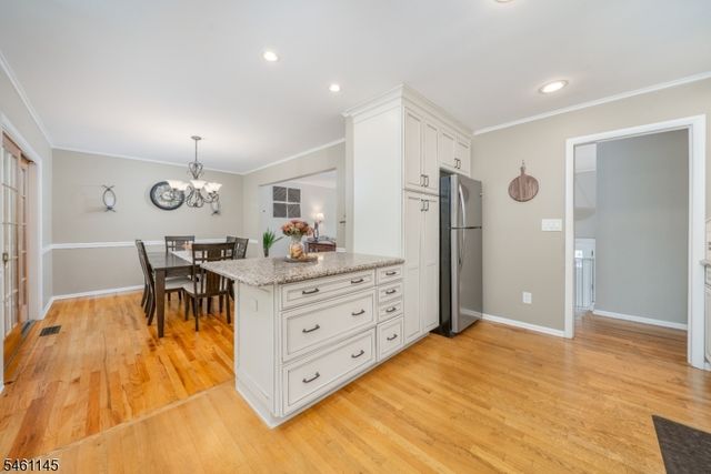 27 Fawn Cir, Berkeley Heights Twp., NJ 07922