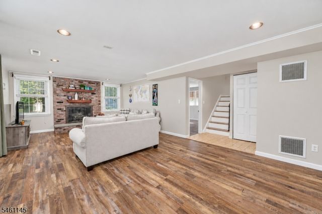 27 Fawn Cir, Berkeley Heights Twp., NJ 07922