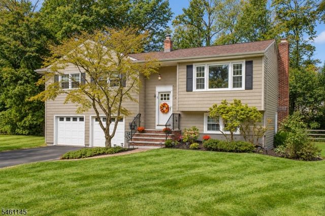 27 Fawn Cir, Berkeley Heights Twp., NJ 07922