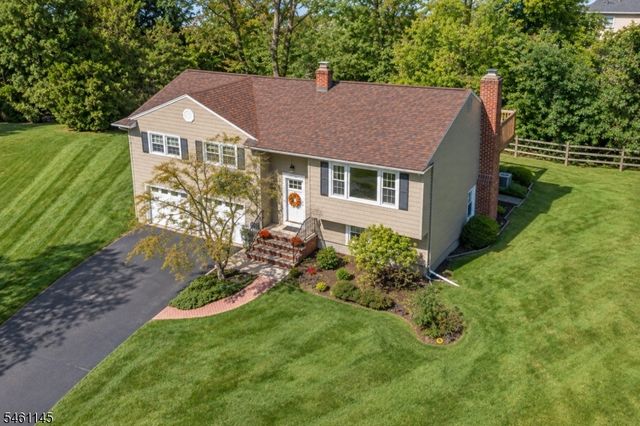 27 Fawn Cir, Berkeley Heights Twp., NJ 07922