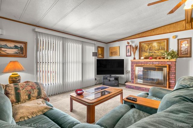 11920 Telegraph Road, Carleton, MI 48117