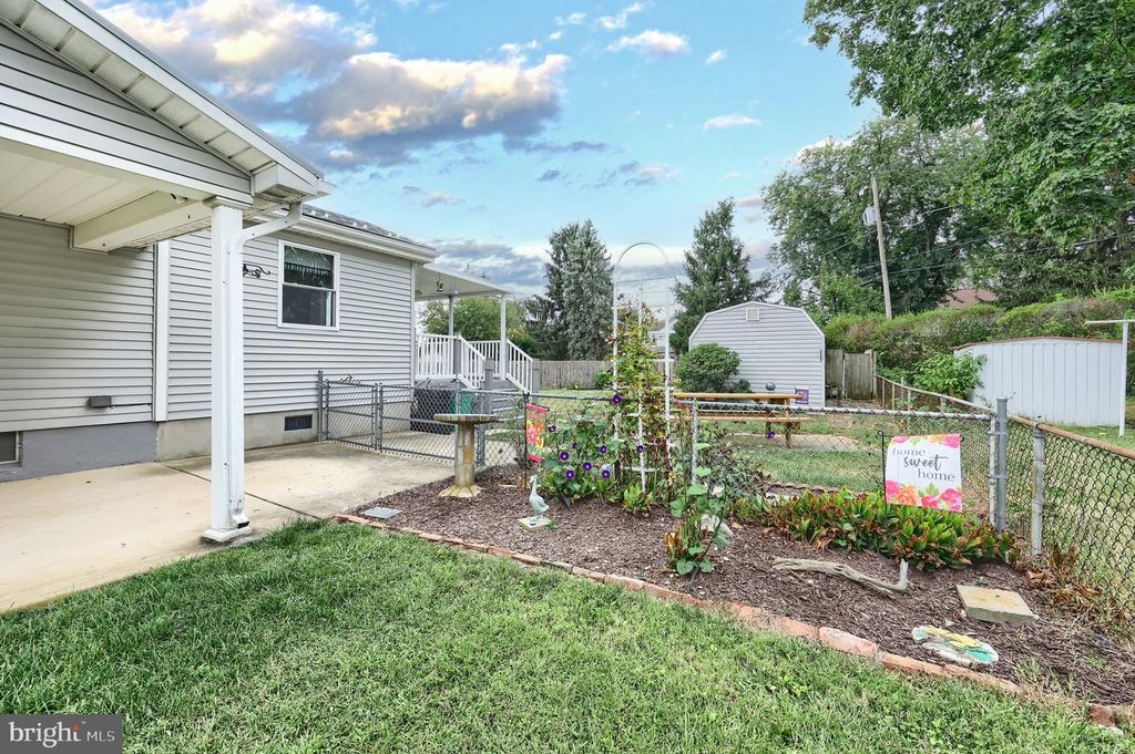 1116 BURGARD ST, York, PA 17404