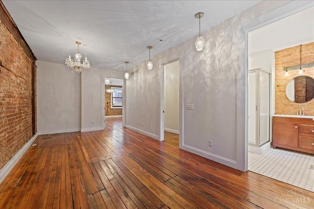 1302 Main Street, Cincinnati, OH 45202