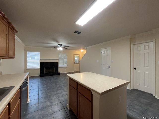 2611 Thunder Gulch, San Antonio, TX 78245