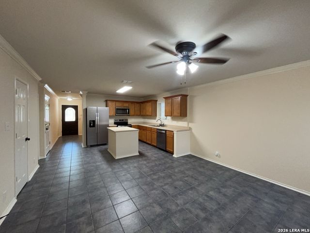 2611 Thunder Gulch, San Antonio, TX 78245