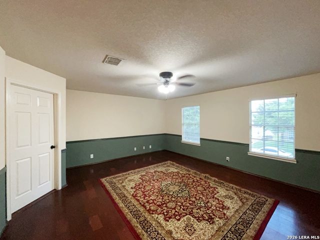 2611 Thunder Gulch, San Antonio, TX 78245