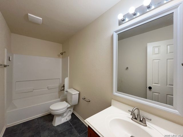 2611 Thunder Gulch, San Antonio, TX 78245