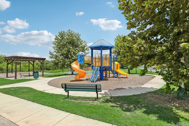 2611 Thunder Gulch, San Antonio, TX 78245