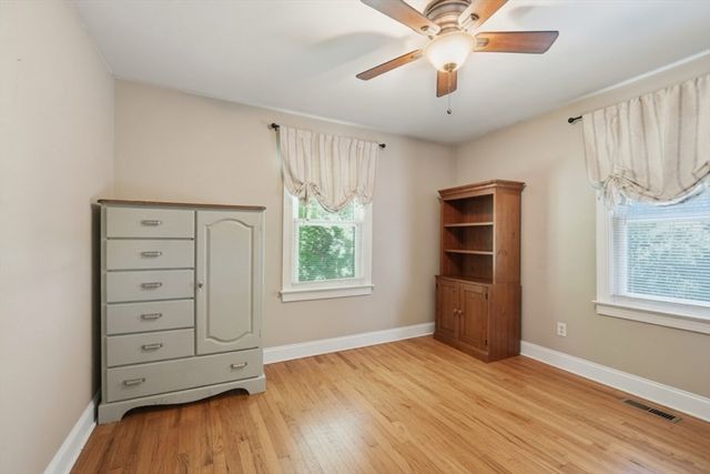 67 Thurston Ave, Northbridge, MA 01588