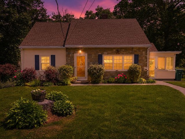 67 Thurston Ave, Northbridge, MA 01588