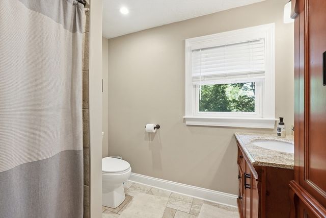 67 Thurston Ave, Northbridge, MA 01588