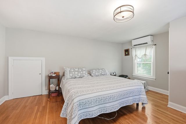 67 Thurston Ave, Northbridge, MA 01588