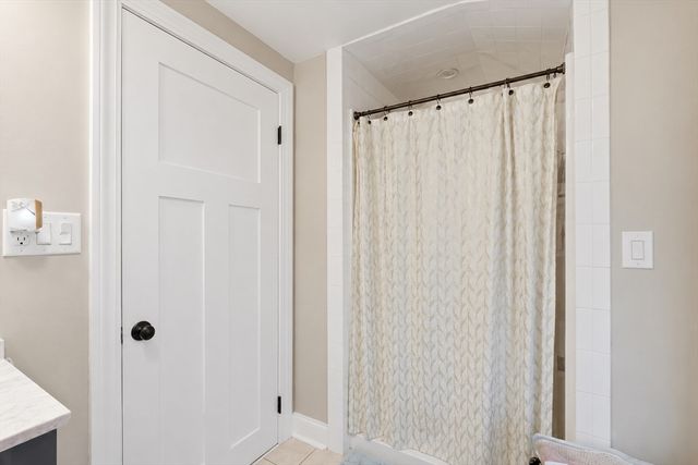 67 Thurston Ave, Northbridge, MA 01588