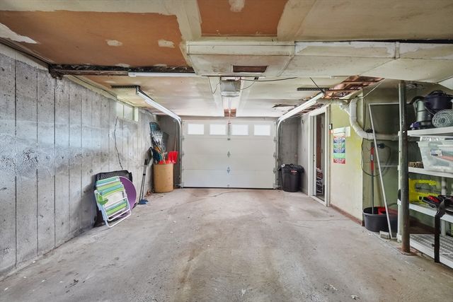 67 Thurston Ave, Northbridge, MA 01588