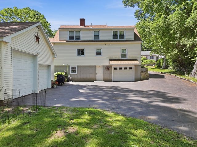 67 Thurston Ave, Northbridge, MA 01588