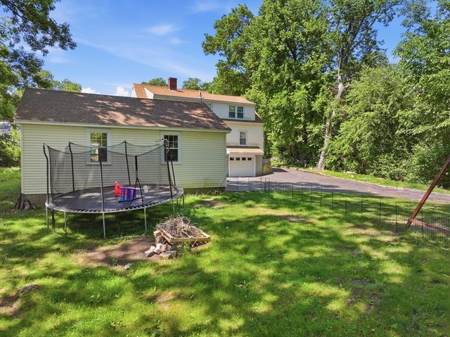 67 Thurston Ave, Northbridge, MA 01588