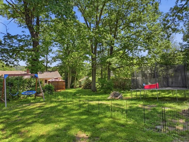 67 Thurston Ave, Northbridge, MA 01588