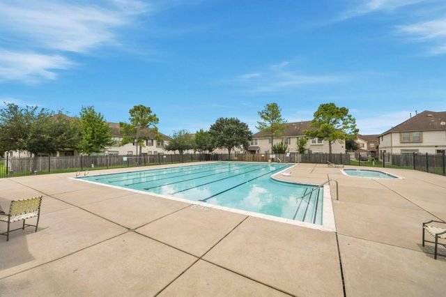 13015 Cressida Glen Lane, Houston, TX 77072