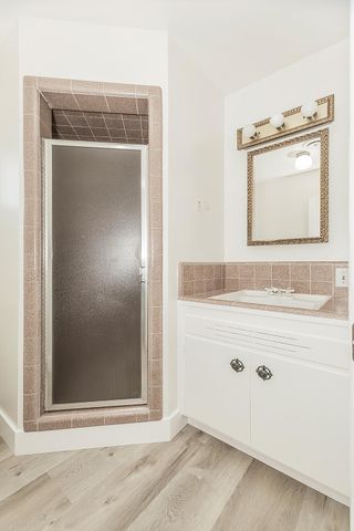 862 N Bates Avenue, Dinuba, CA 93618