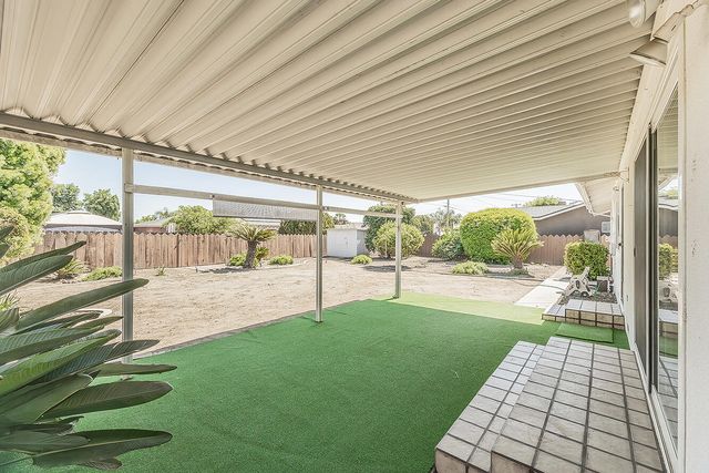 862 N Bates Avenue, Dinuba, CA 93618