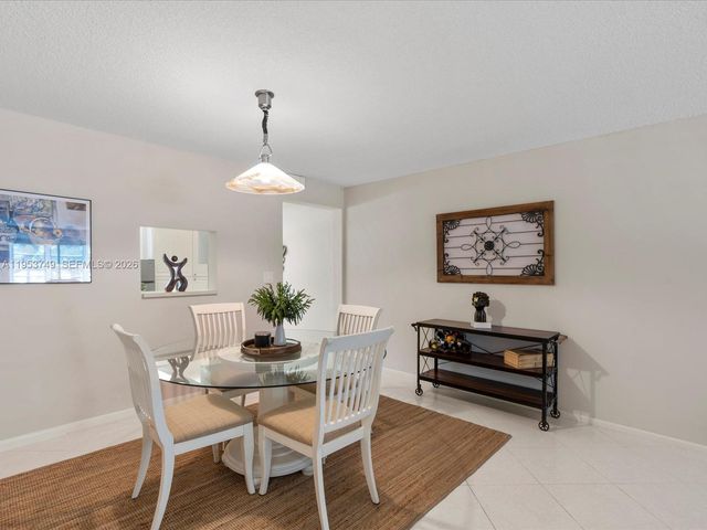 2004 Granada Dr O2, Coconut Creek, FL 33066