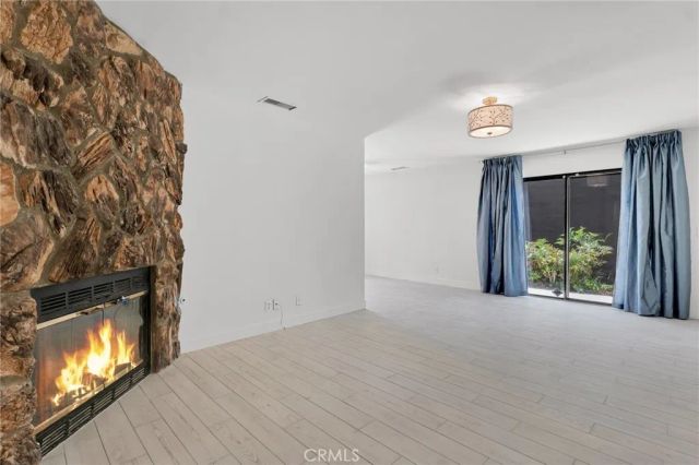 221 Acacia Lane, Newbury Park, CA 91320