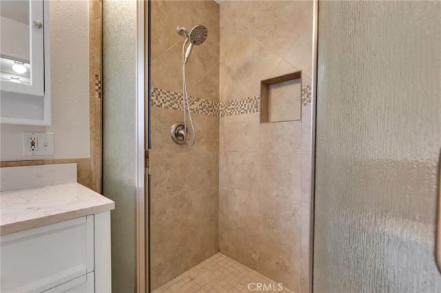 221 Acacia Lane, Newbury Park, CA 91320