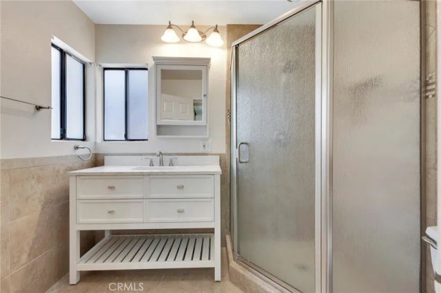 221 Acacia Lane, Newbury Park, CA 91320