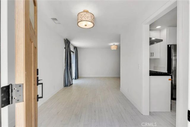 221 Acacia Lane, Newbury Park, CA 91320
