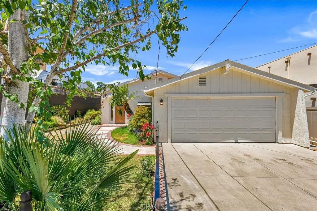 221 Acacia Lane, Newbury Park, CA 91320