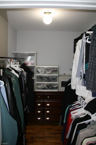 38 Parkside Ct, Wayne Twp., NJ 07470