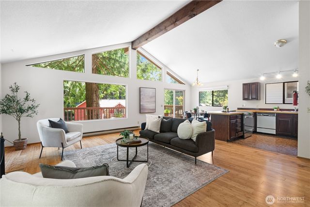 30 Parkview Circle, Bellingham, WA 98229