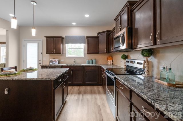 161 Old Harbor Drive, Mount Gilead, NC 27306