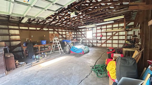 3400 King Road, China Twp, MI 48054