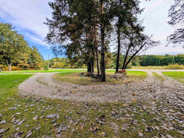 3400 King Road, China Twp, MI 48054