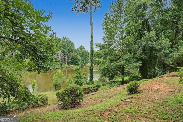 5048 Chapel Lake Circle, Douglasville, GA 30135