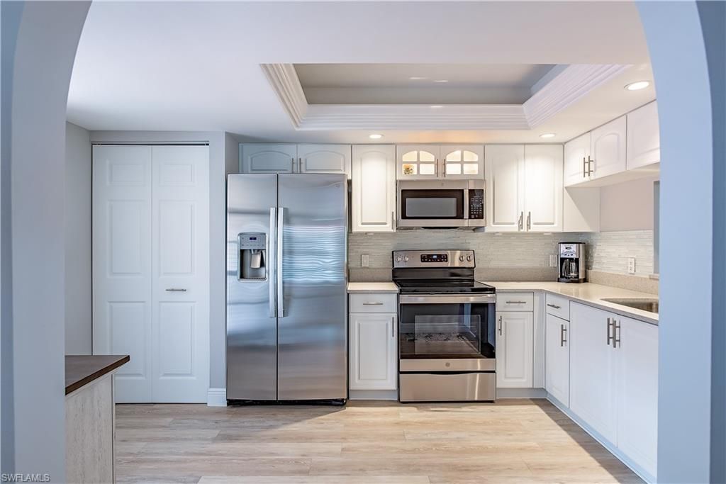 648 Mardel CT 710, NAPLES, FL 34104 — photo 4