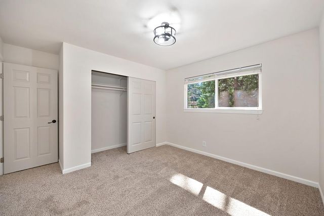 5638 Lupin Ln, Pollock Pines, CA 95726